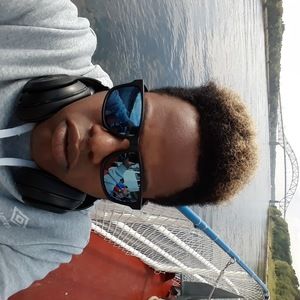 Meet your Posher, Devon